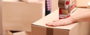 بستهبندی امن قطعات اصلی آزرا برای ارسال به تهران و سایر شهرها